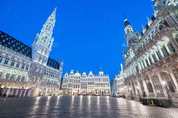 Aube bleue sur la Grand-Place de Bruxelles